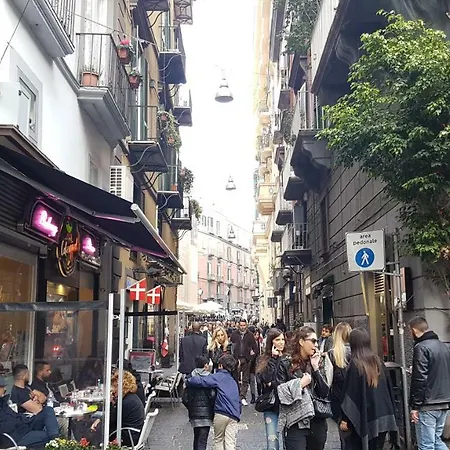 بيت ضيافة Il Salotto Di Nonna Cornelia 2