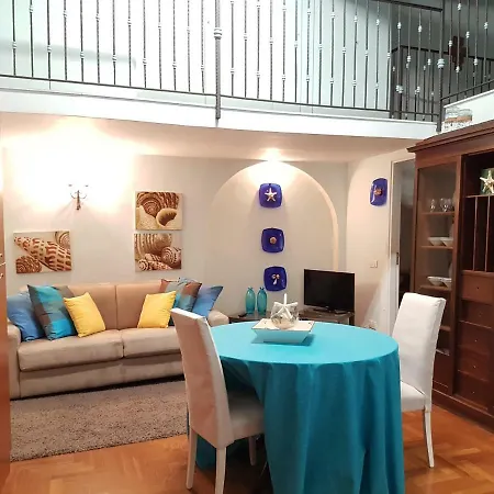 بيت ضيافة Il Salotto Di Nonna Cornelia 2 نابولي