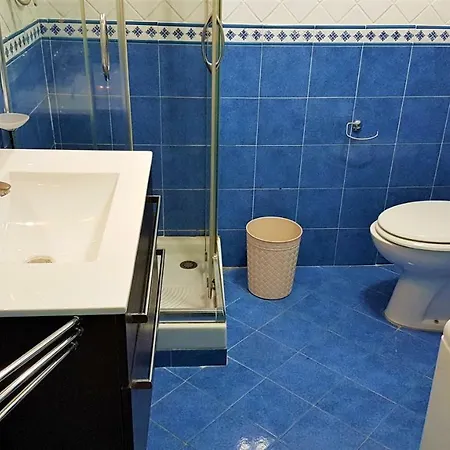 بيت ضيافة Il Salotto Di Nonna Cornelia 2 *
