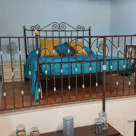 بيت ضيافة Il Salotto Di Nonna Cornelia 2 *
